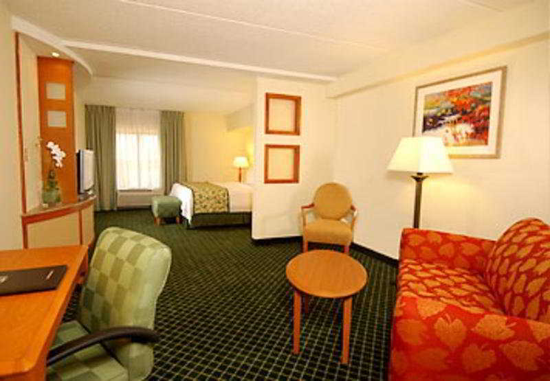 Fairfield Inn And Suites Atlanta Airport South/Sullivan Road Bagian luar foto